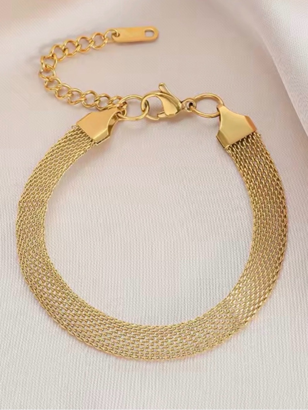 Gold Mesh Chain Bracelet-Elegant Jewelry - Picture 4 of 7